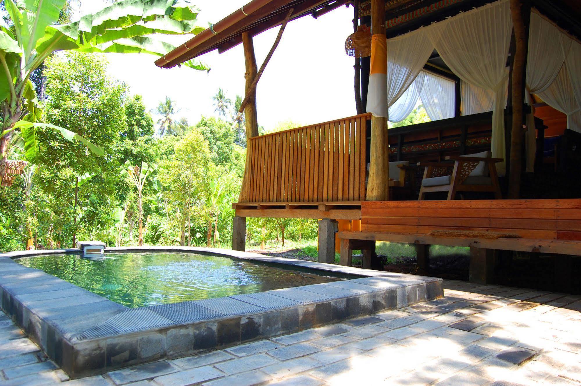 Indo Rumah Zengarden Buleleng  Exterior photo