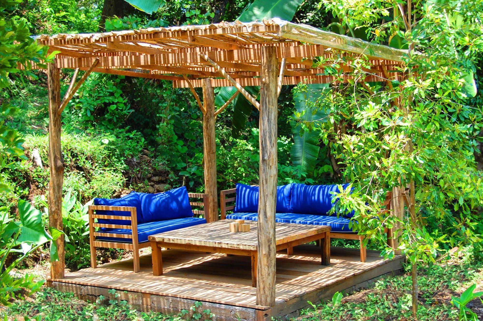 Indo Rumah Zengarden Buleleng  Exterior photo